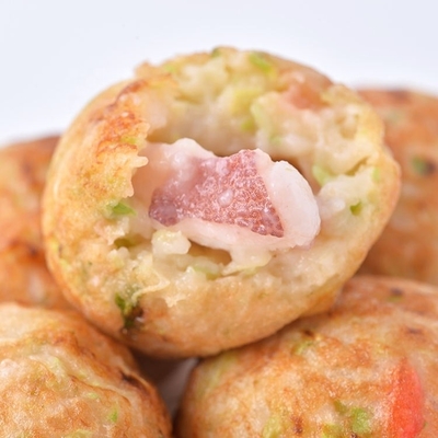 Вкусный такояки-бобовый шар заморожен для удобства и подлинности