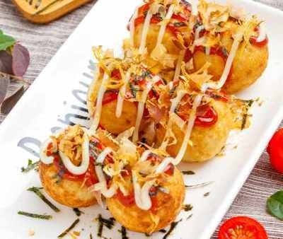 Вкусный такояки-бобовый шар заморожен для удобства и подлинности
